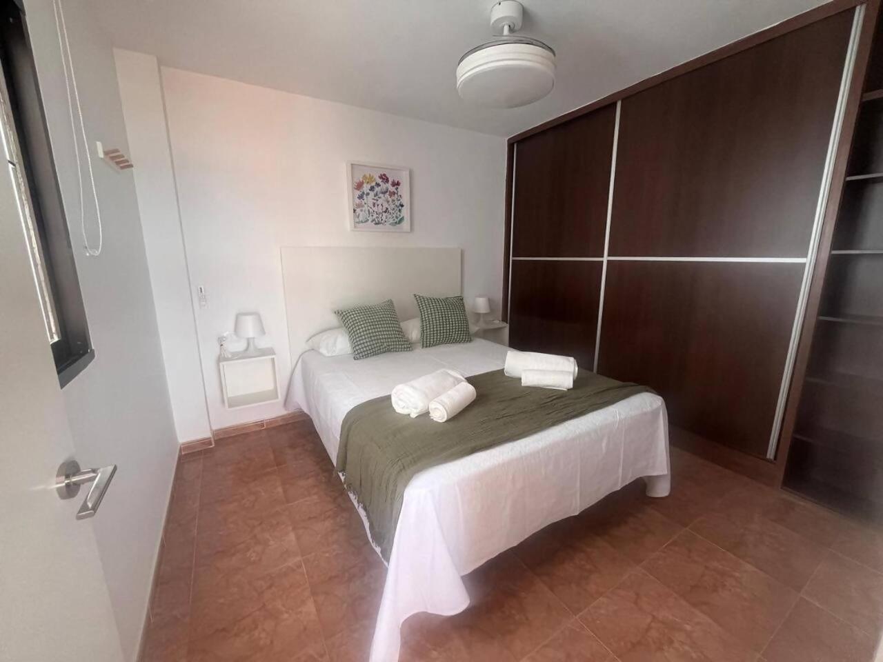 Apartamento Lidia Planta 2, La Carihuela 1ª Linea Playa, Vistas Mar, Buhardilla 1 Dormitorio, 40 M2, 1-3 Huesped, Terraza, Wifi Torremolinos Dış mekan fotoğraf