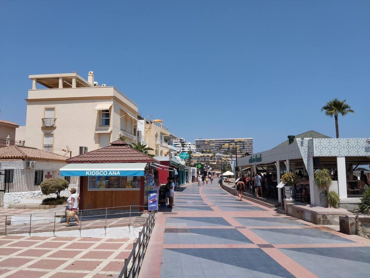 Apartamento Lidia Planta 2, La Carihuela 1ª Linea Playa, Vistas Mar, Buhardilla 1 Dormitorio, 40 M2, 1-3 Huesped, Terraza, Wifi Torremolinos Dış mekan fotoğraf