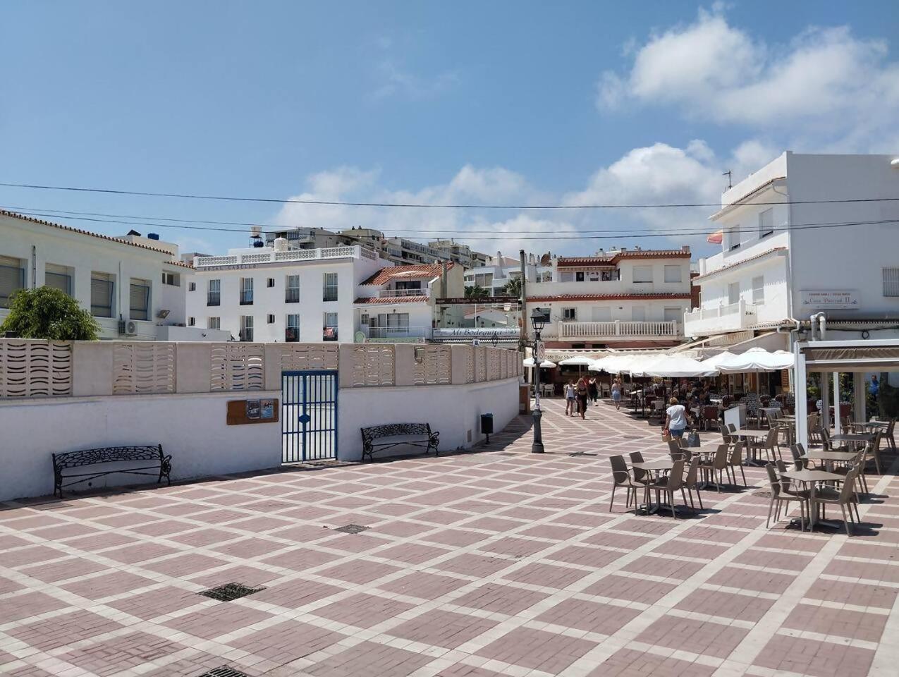 Apartamento Lidia Planta 2, La Carihuela 1ª Linea Playa, Vistas Mar, Buhardilla 1 Dormitorio, 40 M2, 1-3 Huesped, Terraza, Wifi Torremolinos Dış mekan fotoğraf
